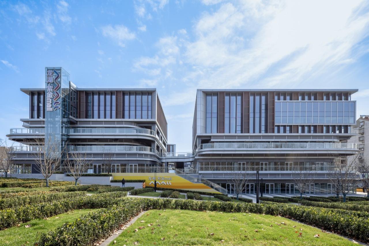 BIM建筑|南京龙湖紫金Mall-玩转“+－×÷”法，巧解梦想社区生活方程式 / 三益建筑