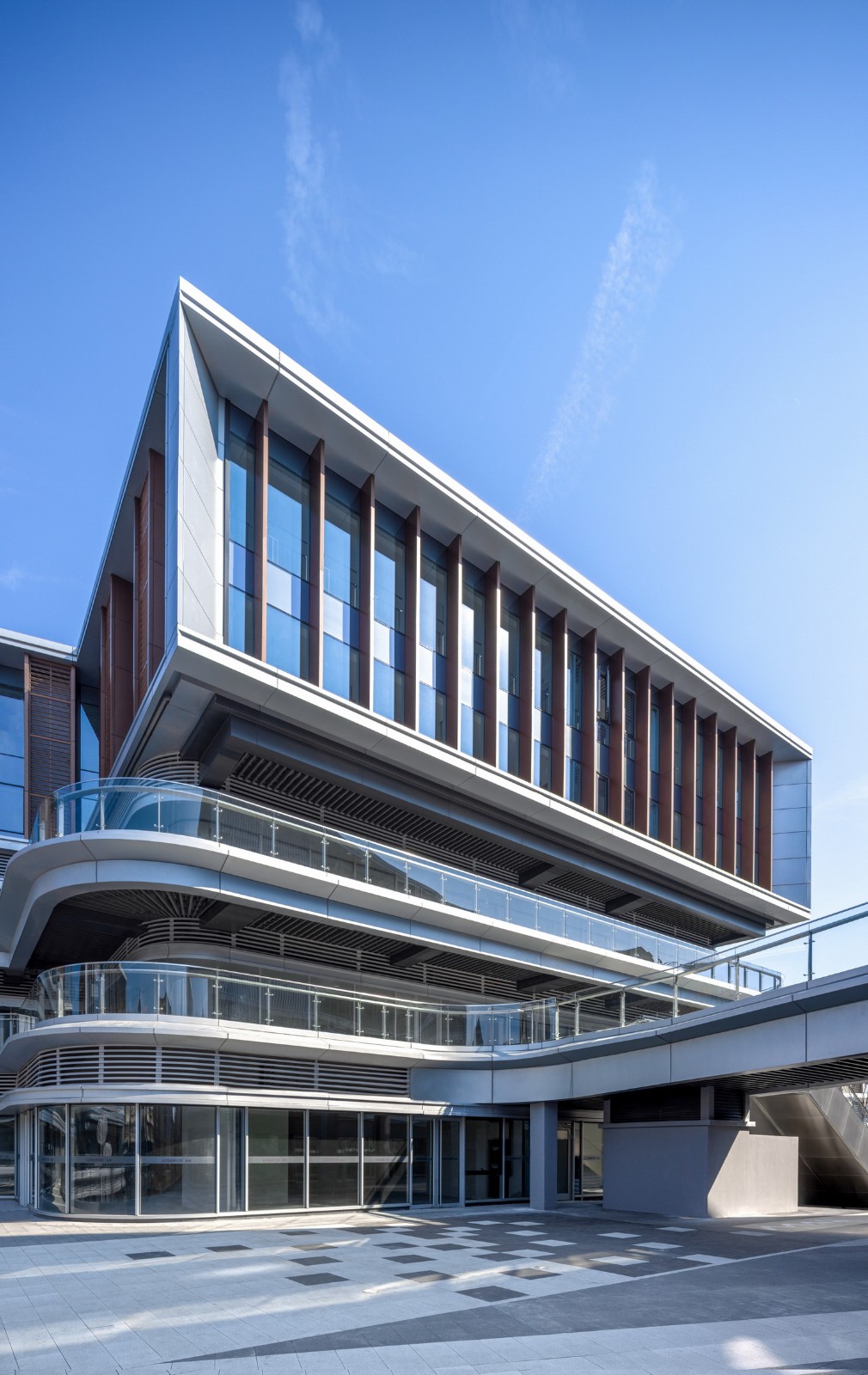 BIM建筑|南京龙湖紫金Mall-玩转“+－×÷”法，巧解梦想社区生活方程式 / 三益建筑