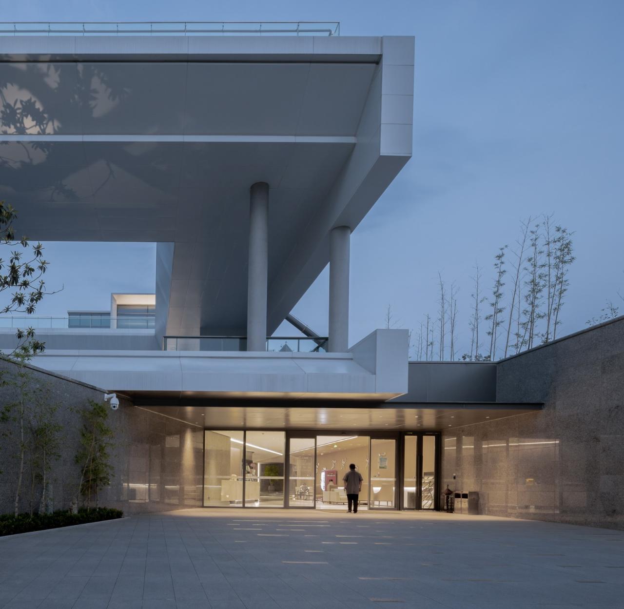 BIM建筑|空间激发运动活力：体育建筑合辑 / goa大象设计