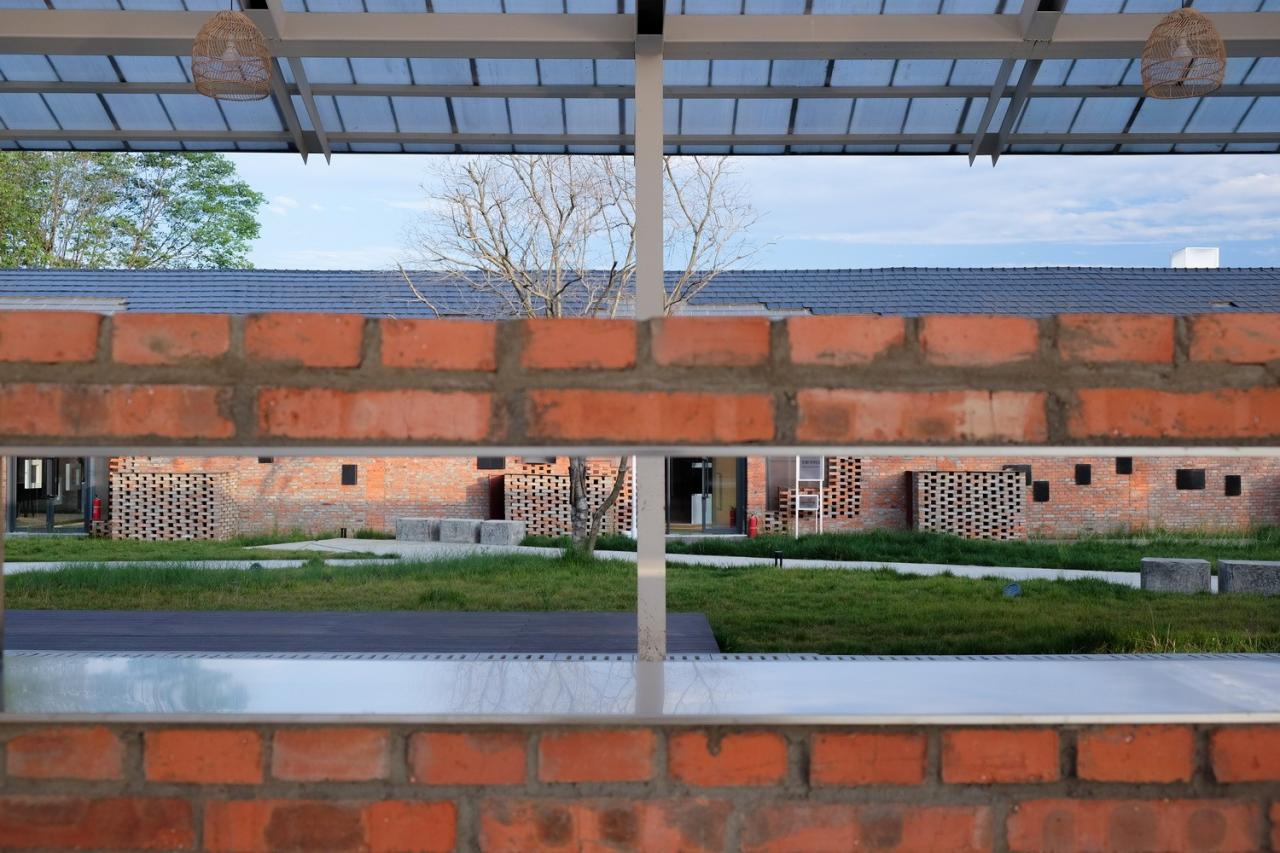 BIM建筑|青龙湖·漂浮种子：自我更新 / 小隐建筑事务所