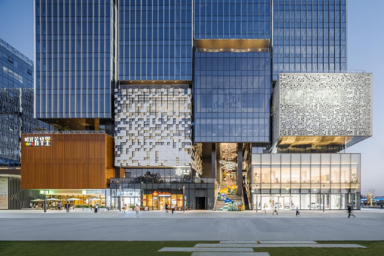 BIM建筑|一键焕新的城市插件-广州时代·芳华里二期续建更新 / EID Arch姜平工作室