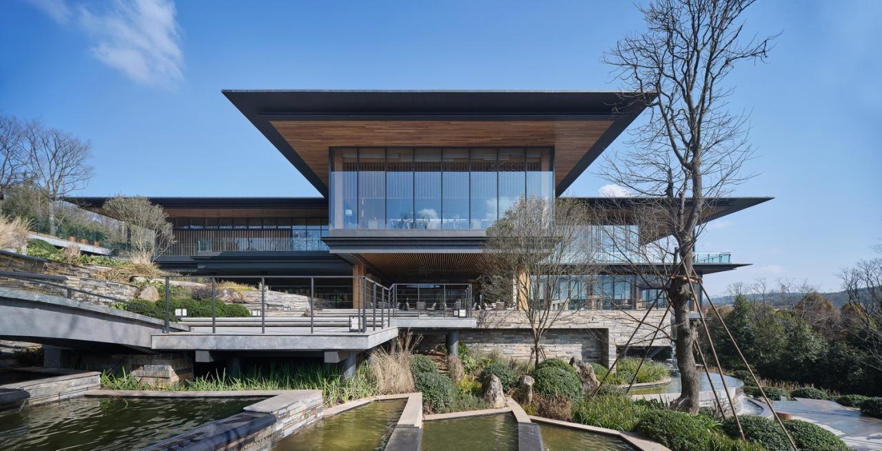 BIM建筑|生长的长屋：九溪云舒･昆明九溪湖国际生态区体验中心 / UA尤安设计