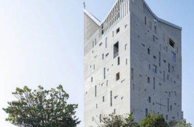 BIM建筑|贝赫特-邦齐奥-林工作室设计混凝土塔楼教堂-BIM建筑网