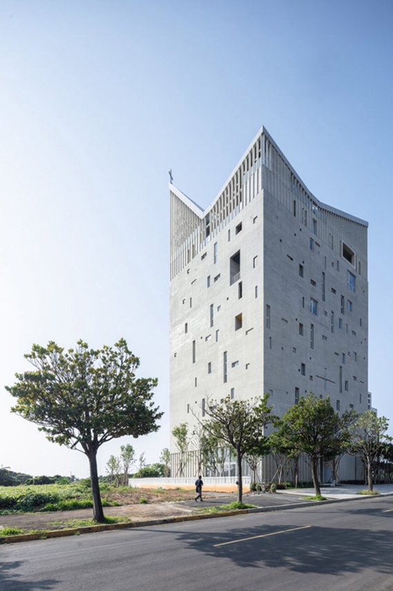 BIM建筑|贝赫特-邦齐奥-林工作室设计混凝土塔楼教堂