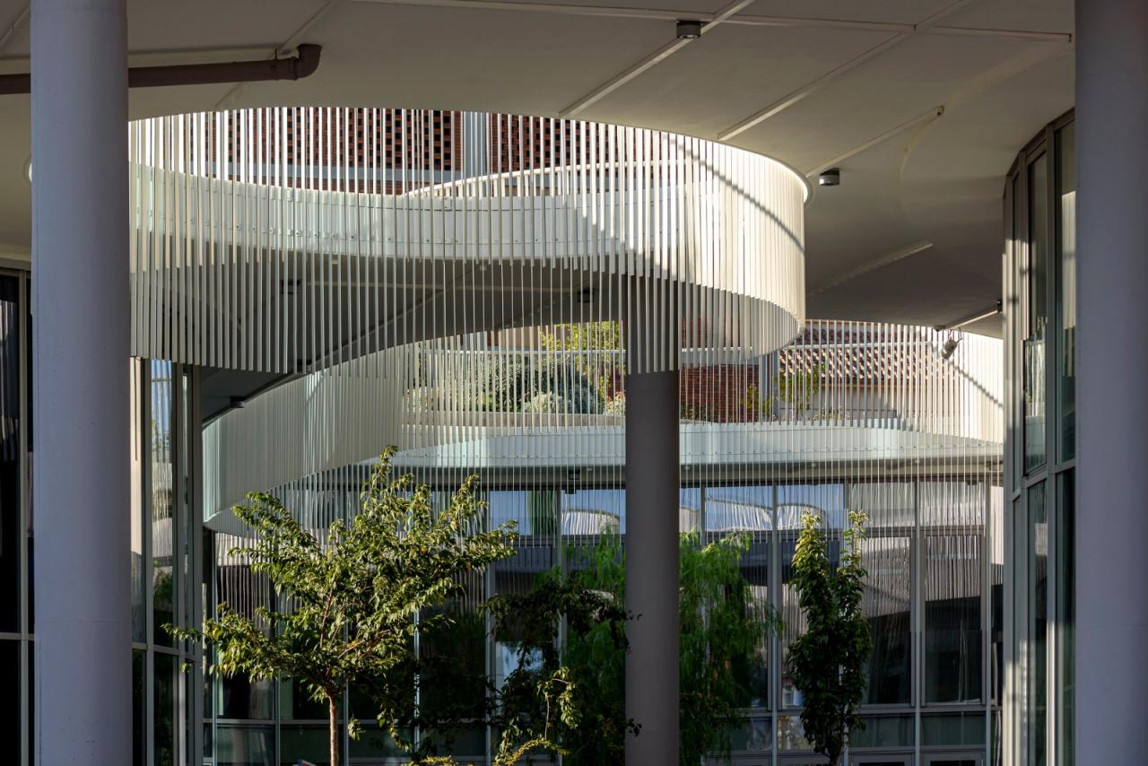 BIM建筑|工业区变身绿色校园：罗马第三大学新总部 / MCA建筑事务所