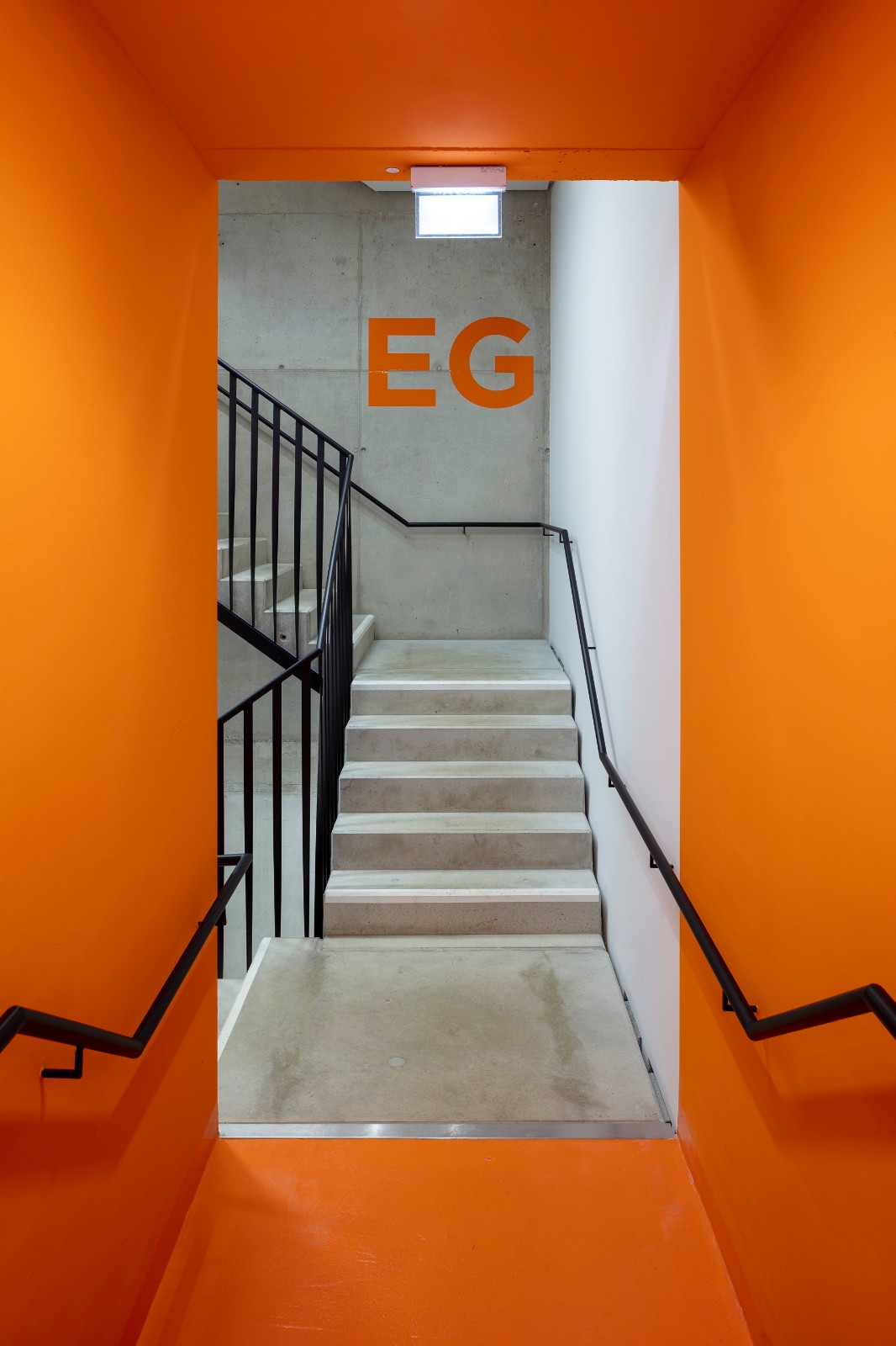 BIM建筑|墨卡托一号办公大楼 / Hadi Teherani Architects