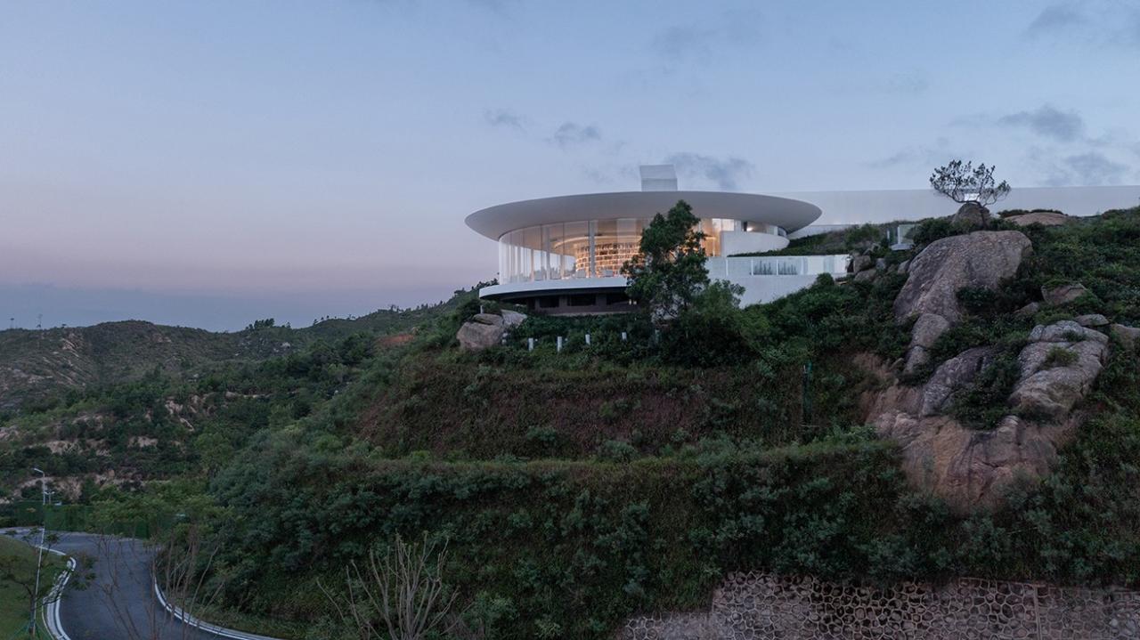 BIM建筑|悬崖上的海边书屋：惠州双月湾一滴水图书馆 / 三文建筑