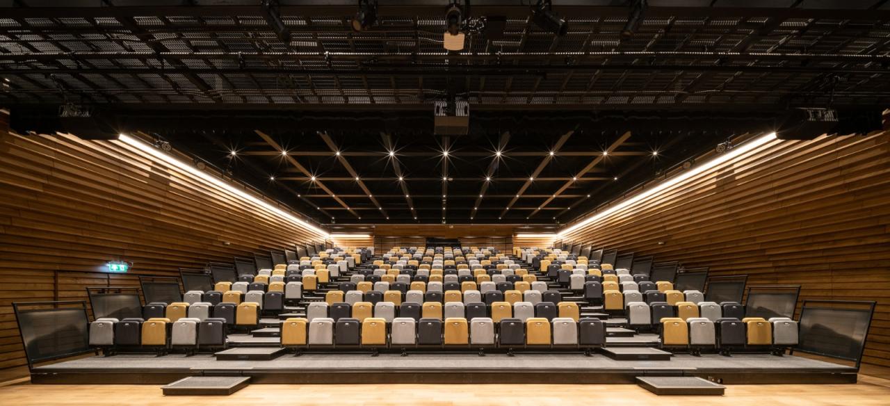 BIM建筑|扇形展开，泰国吞武里校园 SISB / Plan Architect