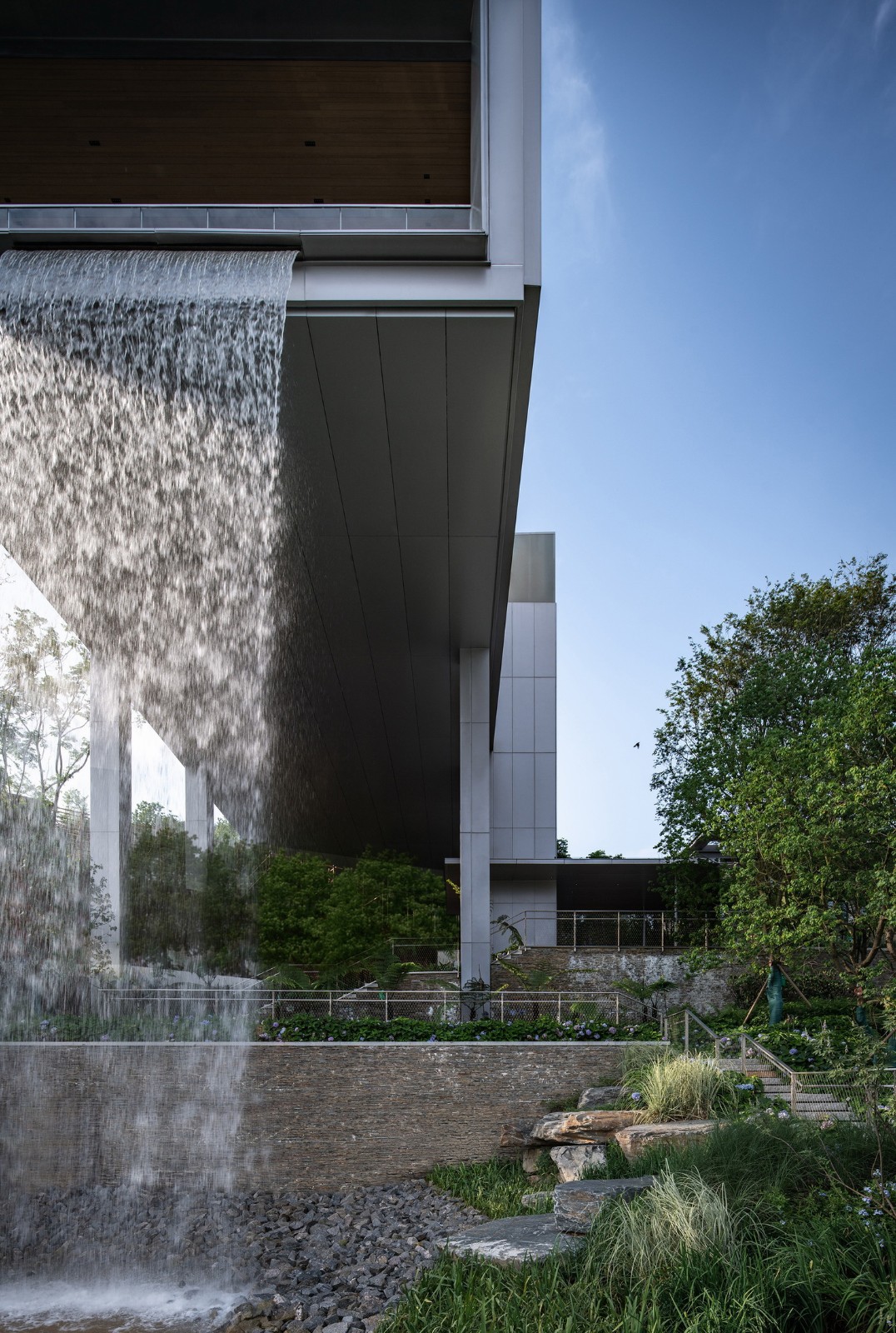 BIM建筑|金地·湖山樾社区中心 / PTA上海柏涛