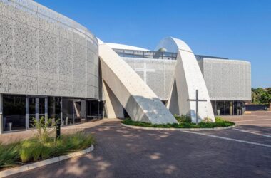 BIM建筑|南非德班基督教中心 / Elphick Proome Architects-BIM建筑网