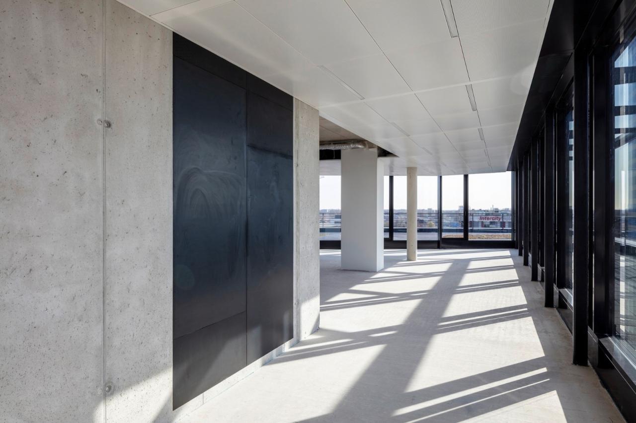 BIM建筑|墨卡托一号办公大楼 / Hadi Teherani Architects