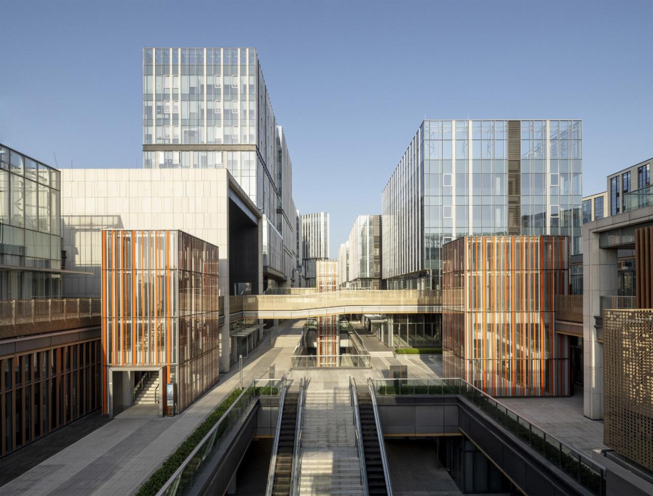 BIM建筑|成都海思科广场：一座位于成都高新区的绿色“商务邻里中心” / 10 Design