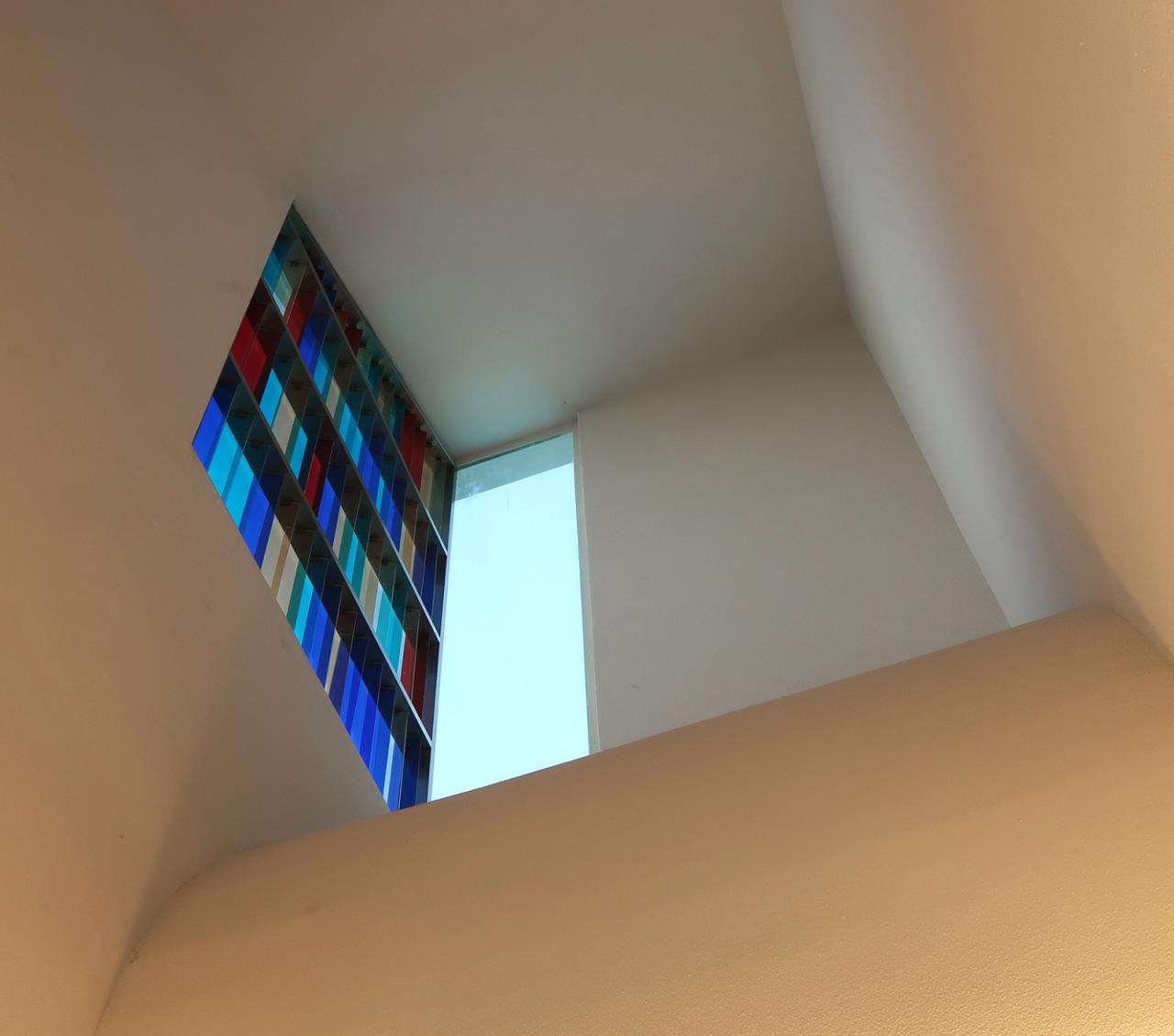 BIM建筑|悬崖上的海边书屋：惠州双月湾一滴水图书馆 / 三文建筑