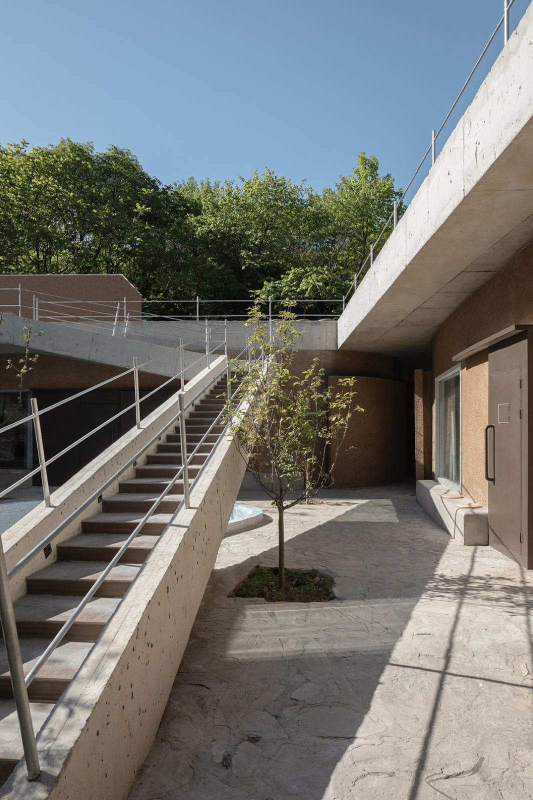 BIM建筑|苒仓民宿 / 阿穆隆设计工作室