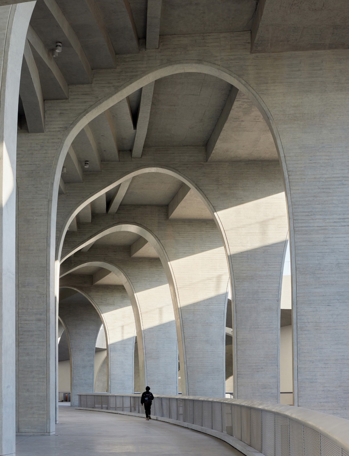 BIM建筑|全球最大覆土建筑群设计：“消失的体育场”/ MAD马岩松