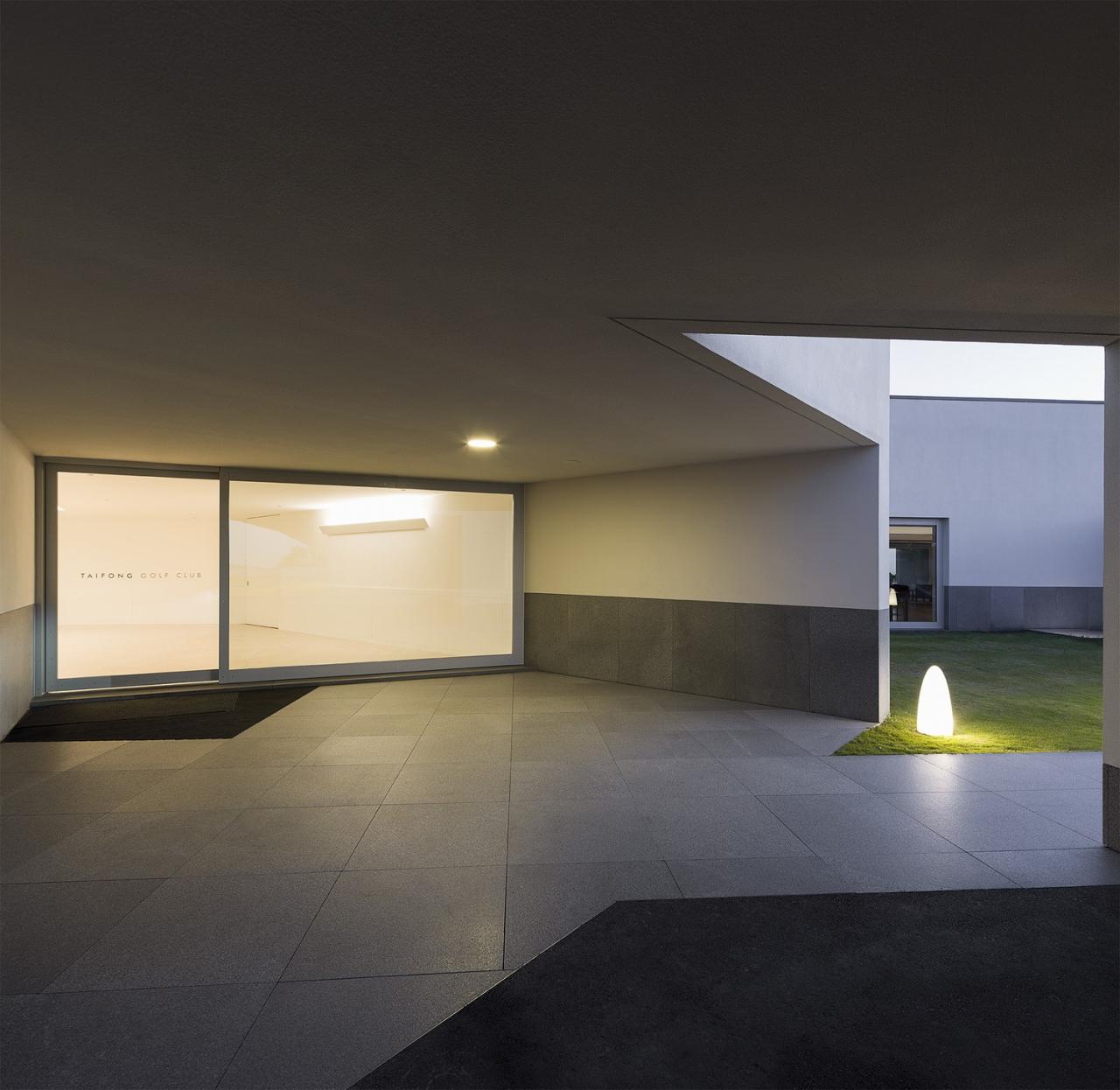 BIM建筑|台丰高尔夫俱乐部嘉卿会馆 / Álvaro Siza Vieira + Carlos Castanheira