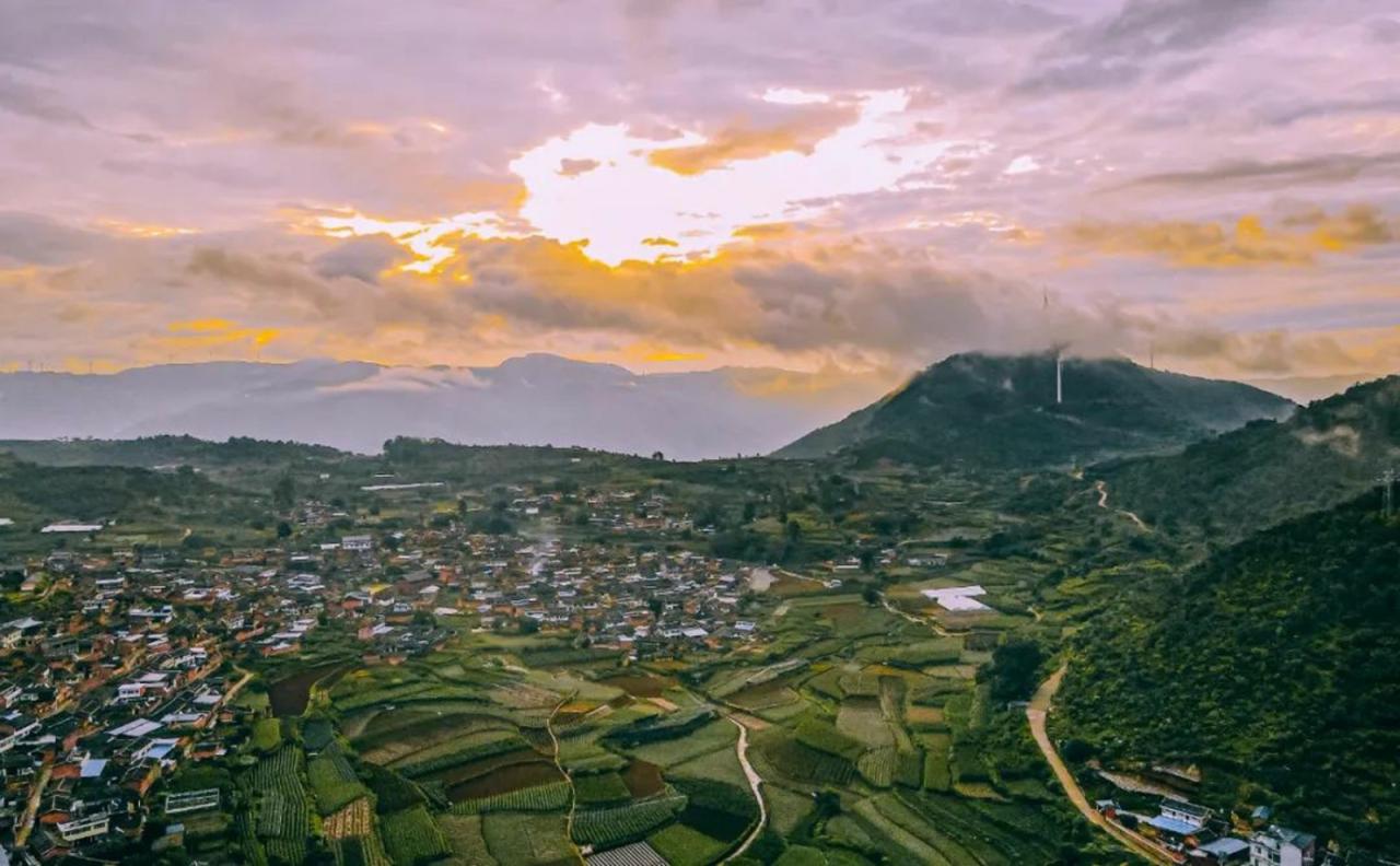 BIM建筑|建造：立足于现实-村里的隐山岚 / 合造社