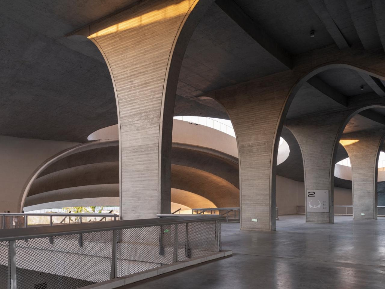 BIM建筑|全球最大覆土建筑群设计：“消失的体育场”/ MAD马岩松