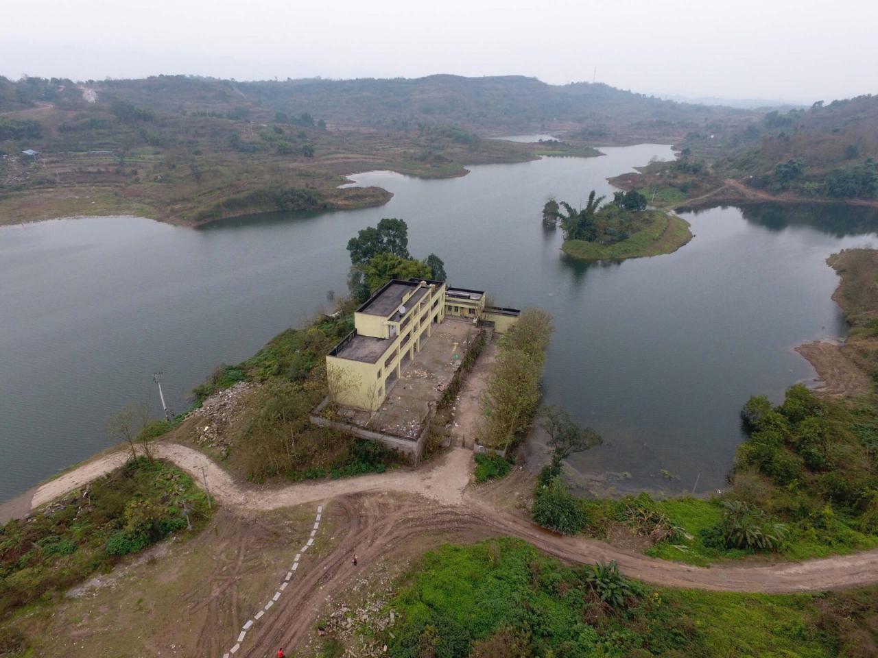 BIM建筑|明月湖沙金小学改造 / 重庆悦集建筑设计事务所