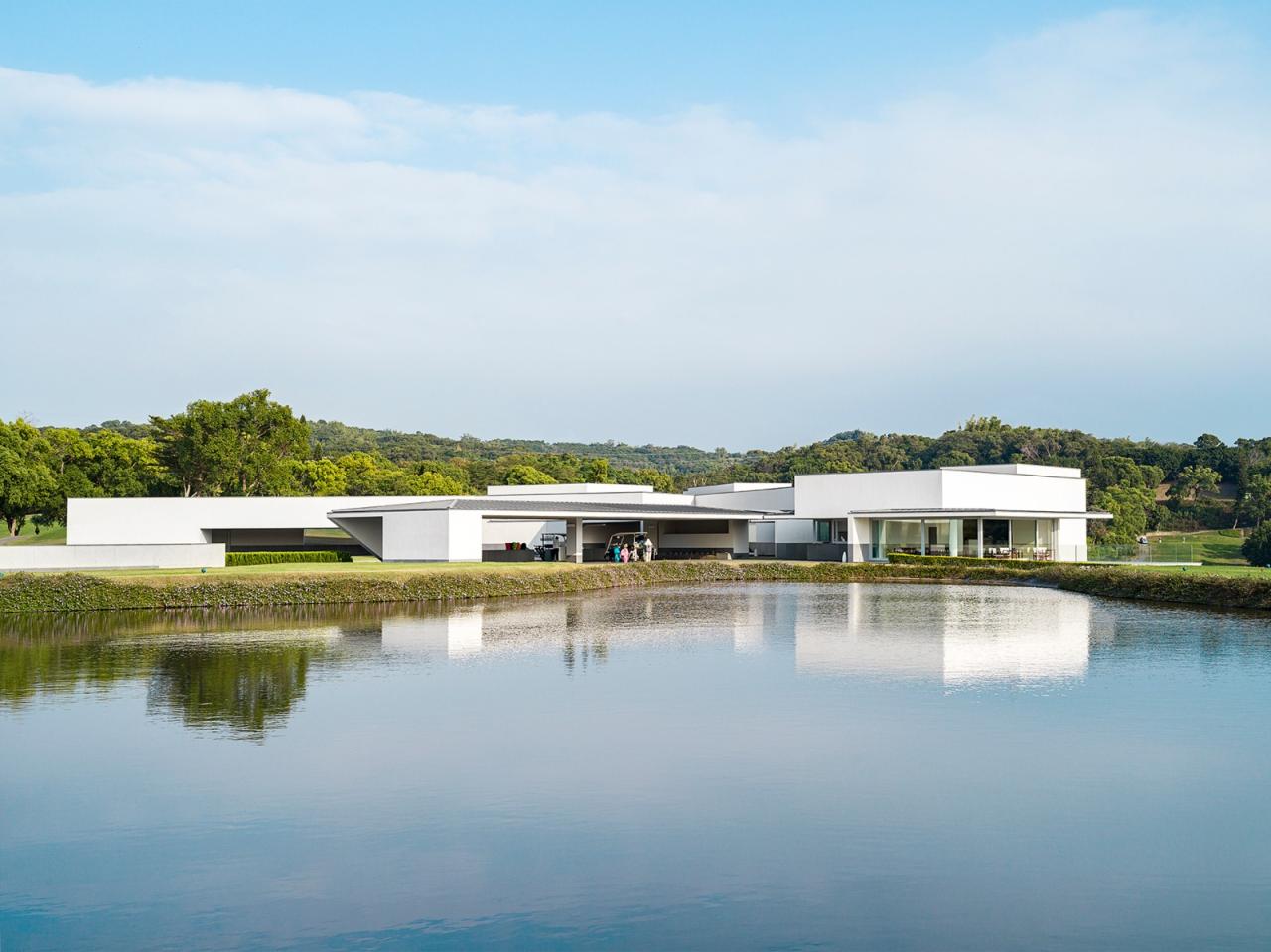 BIM建筑|台丰高尔夫俱乐部嘉卿会馆 / Álvaro Siza Vieira + Carlos Castanheira