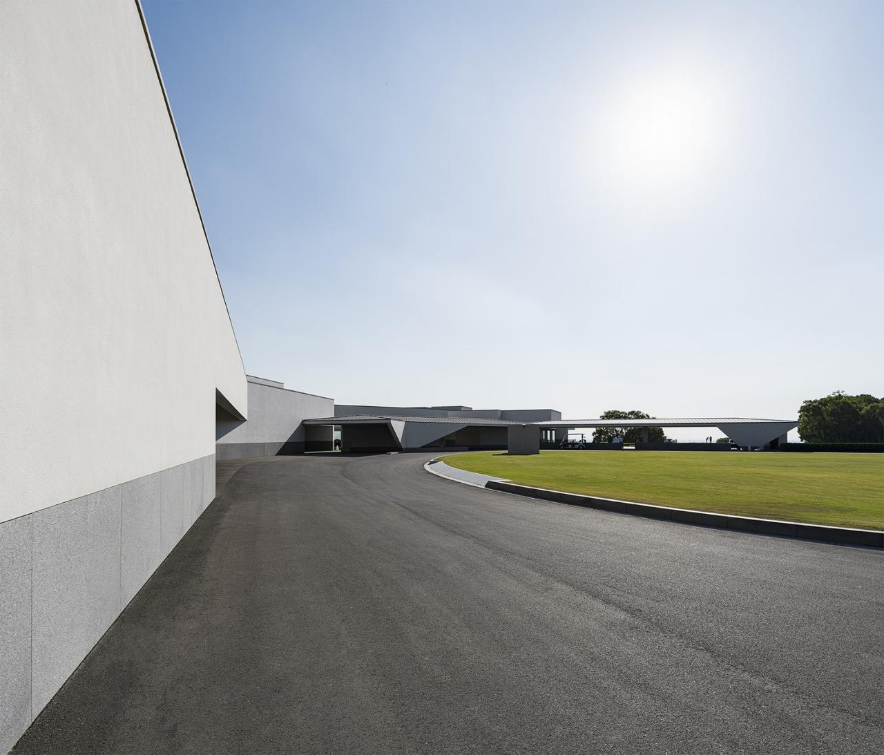 BIM建筑|台丰高尔夫俱乐部嘉卿会馆 / Álvaro Siza Vieira + Carlos Castanheira