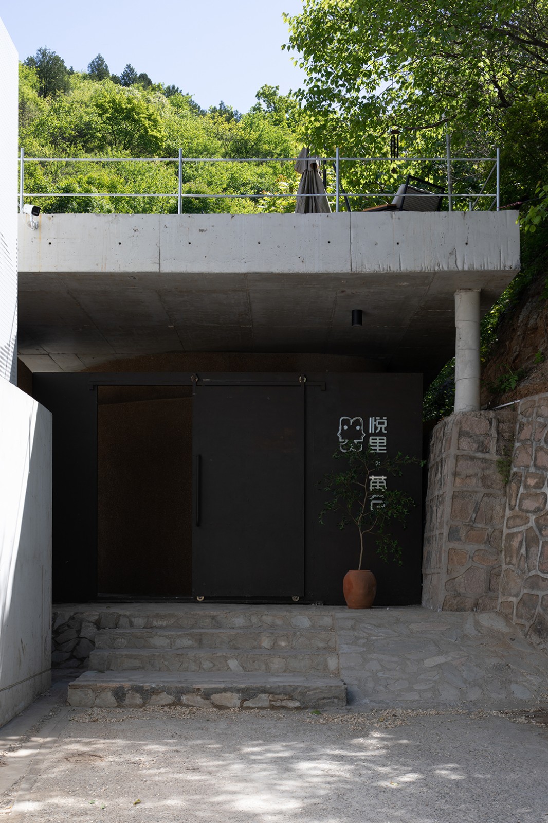 BIM建筑|苒仓民宿 / 阿穆隆设计工作室