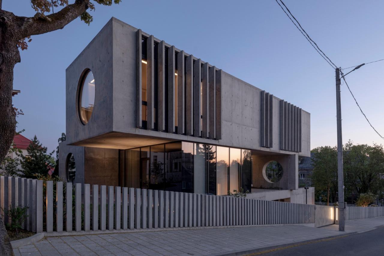 BIM建筑|现代主义混凝土住宅，考纳斯之家 / Architectural Bureau G.Natkevicius & Partners