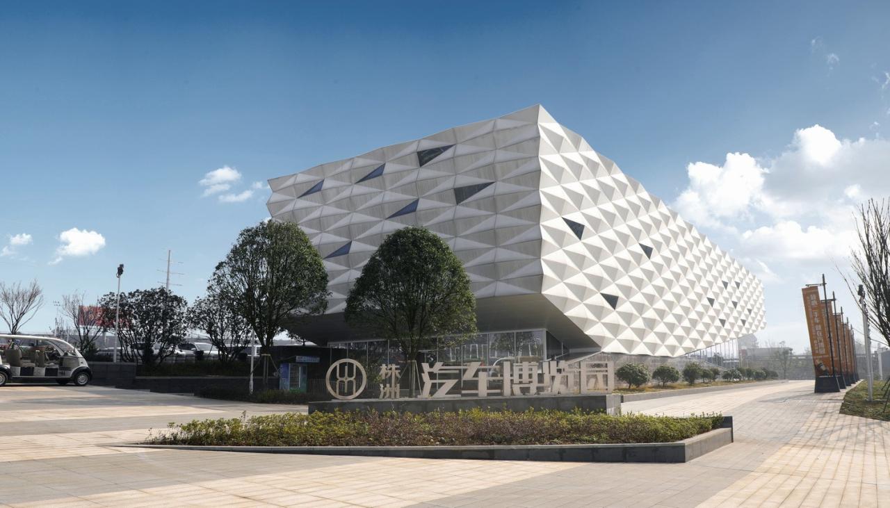 BIM建筑|漂浮的盒子：株洲汽博园营销中心 / 罗劲工作室