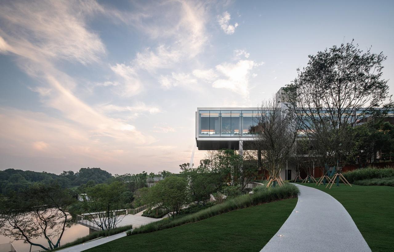 BIM建筑|金地·湖山樾社区中心 / PTA上海柏涛