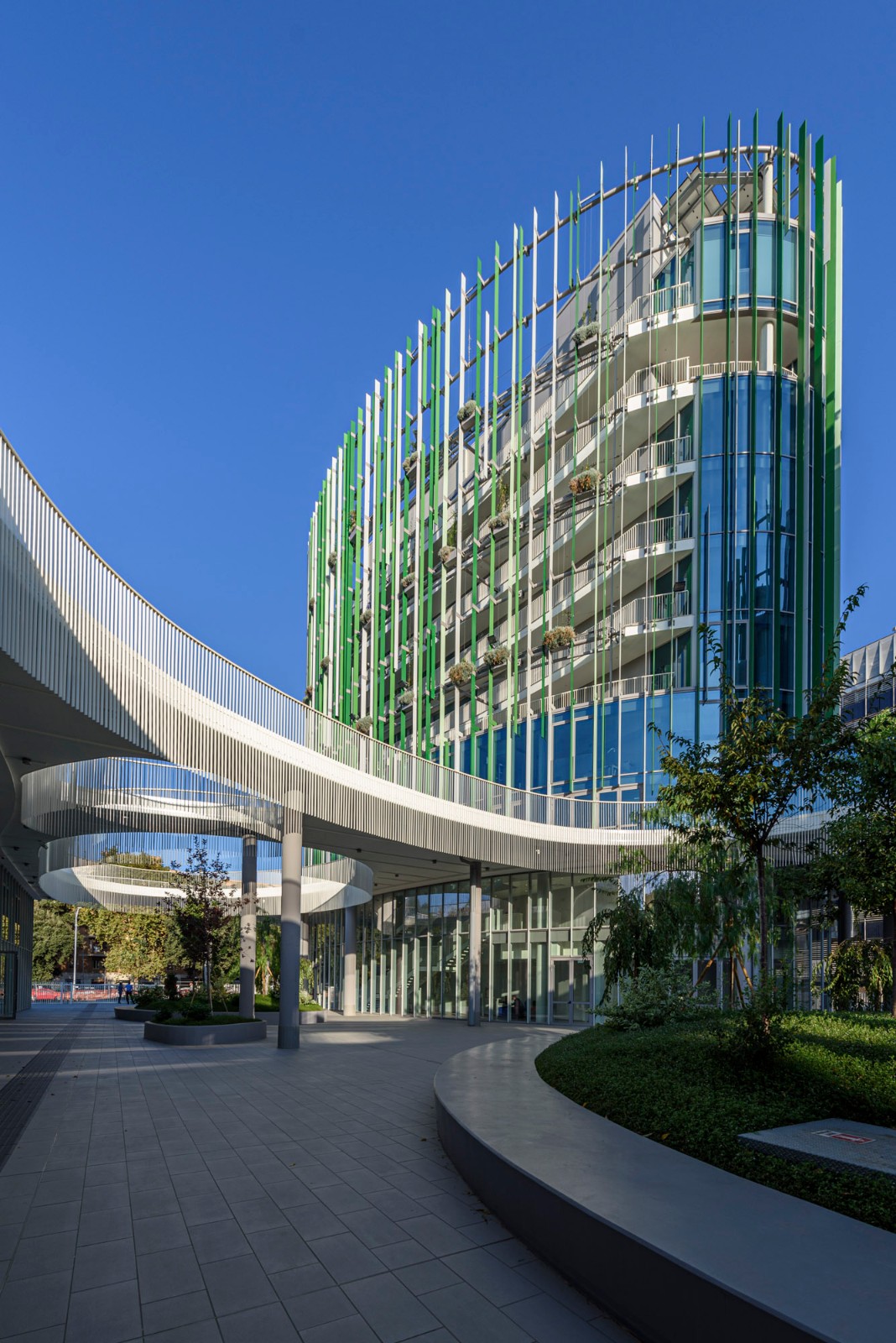 BIM建筑|工业区变身绿色校园：罗马第三大学新总部 / MCA建筑事务所