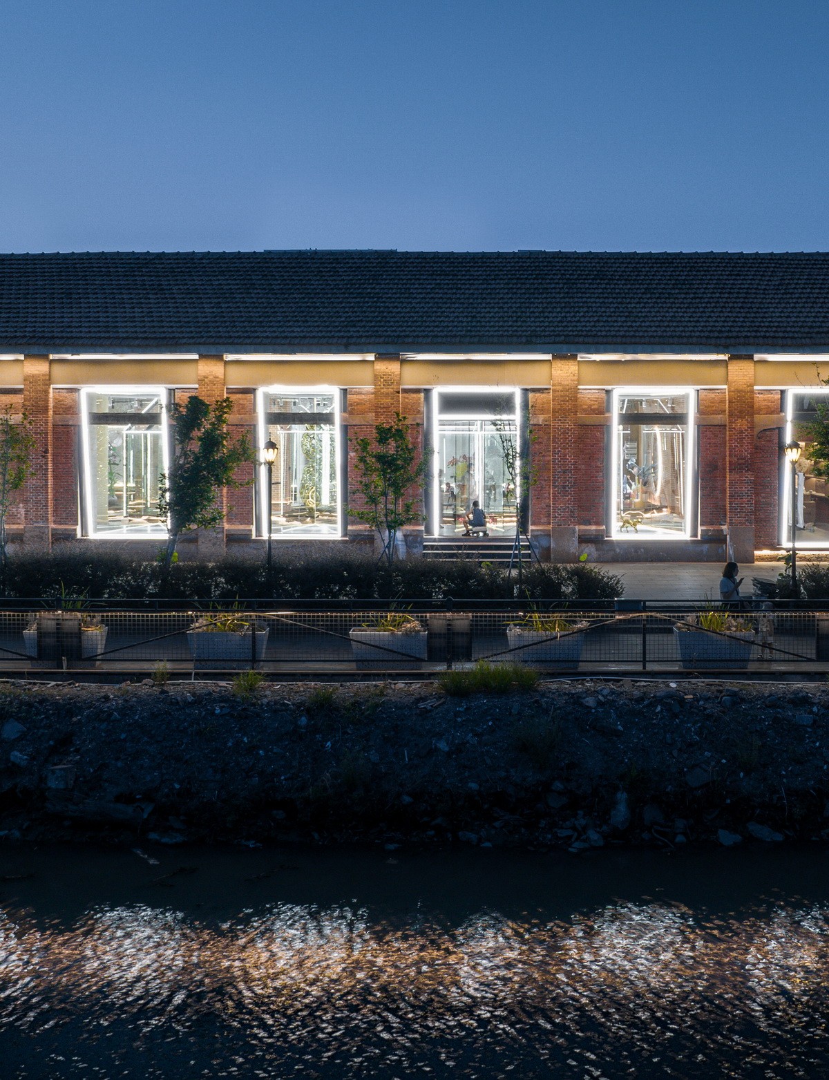 BIM建筑|云间粮仓建筑改造“上海嘻谷艺术馆” / DCDSAA淀川建筑事务所