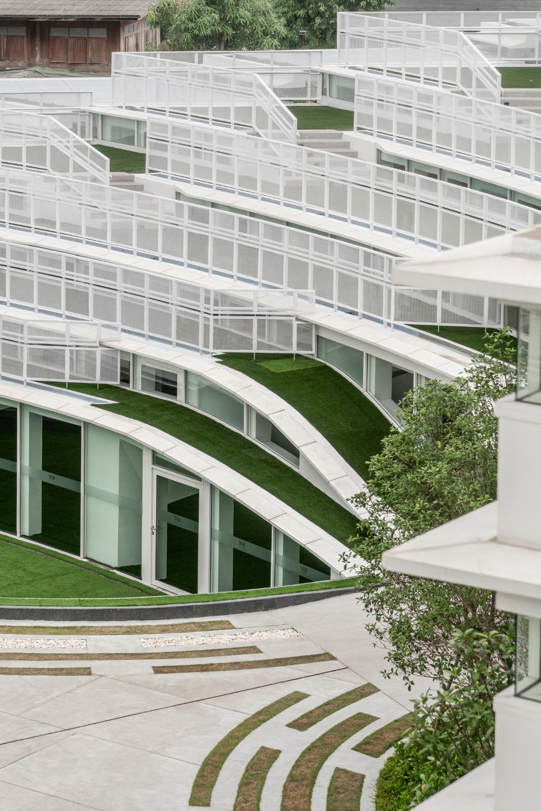 BIM建筑|扇形展开，泰国吞武里校园 SISB / Plan Architect