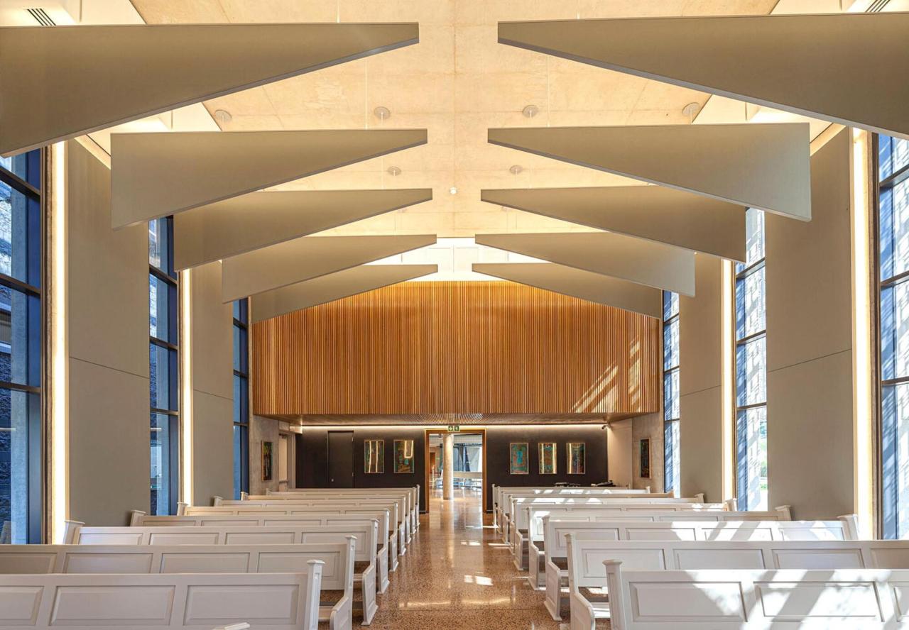 BIM建筑|南非德班基督教中心 / Elphick Proome Architects