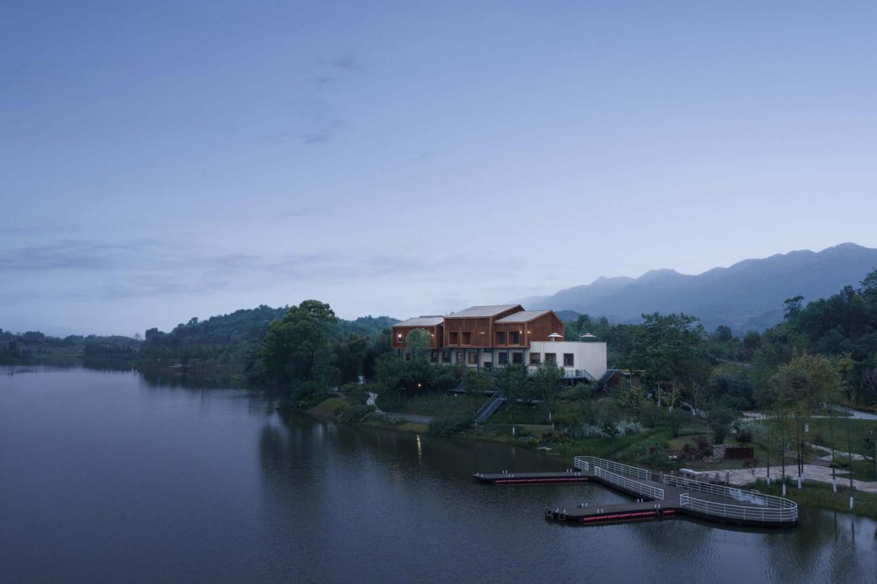 BIM建筑|明月湖沙金小学改造 / 重庆悦集建筑设计事务所