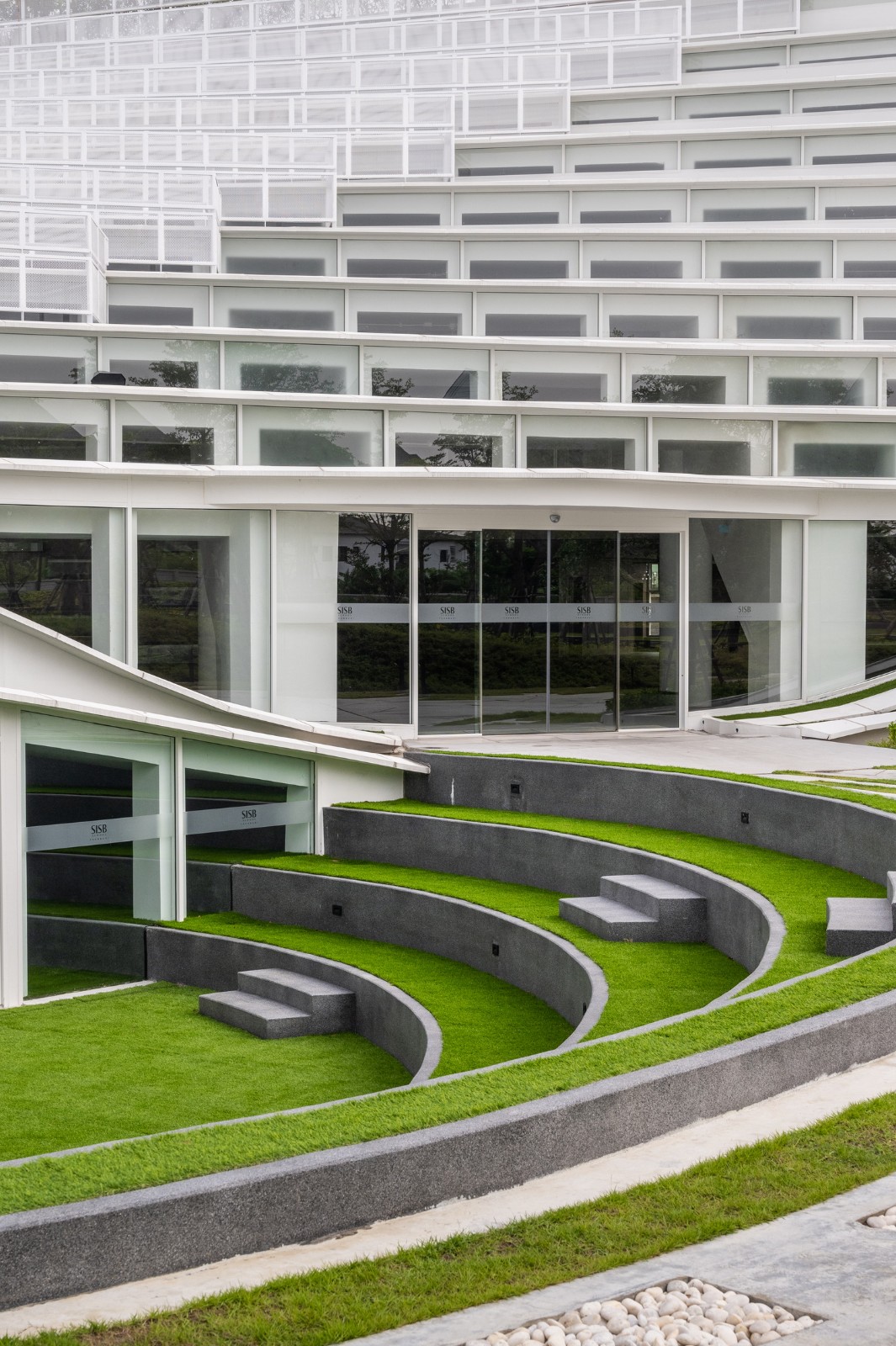 BIM建筑|扇形展开，泰国吞武里校园 SISB / Plan Architect