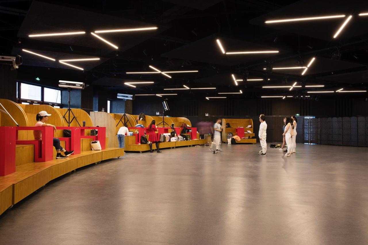 BIM建筑|细胞与构件：北京大学新太阳小剧场看台装置 / 扉建筑 FEI Architects