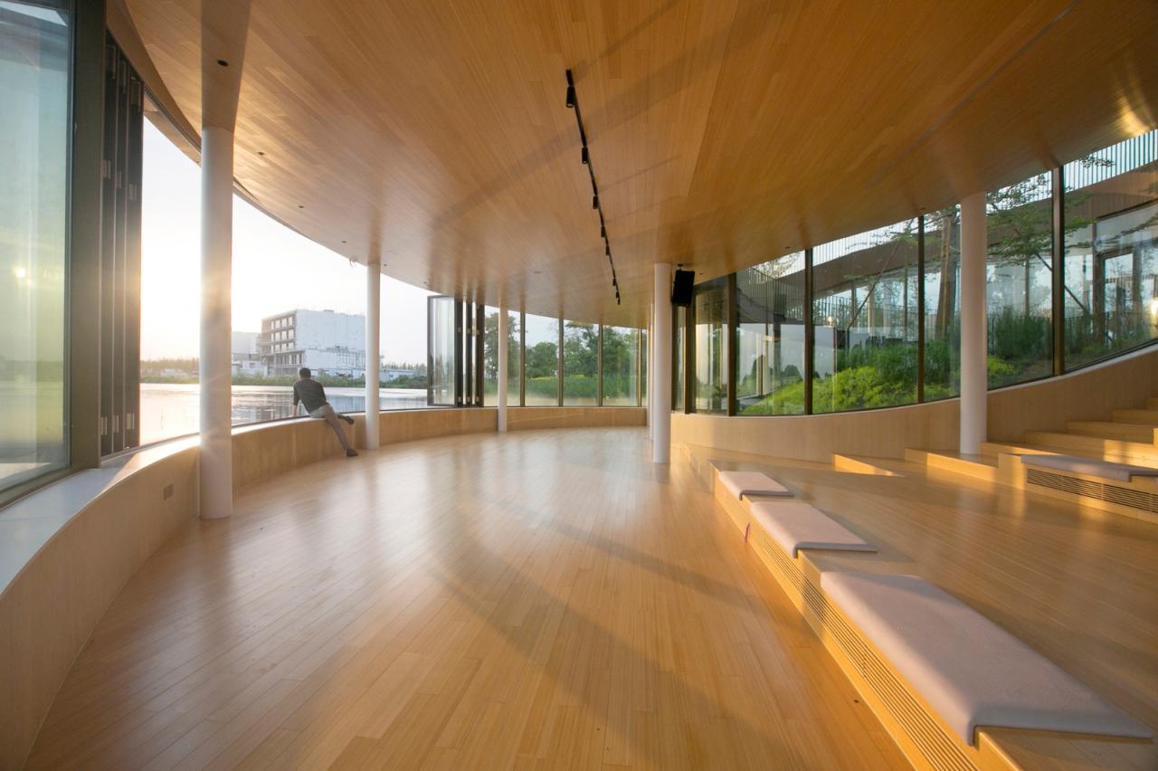 BIM建筑|湖畔剧场 / 禾下建筑社 + MADAM