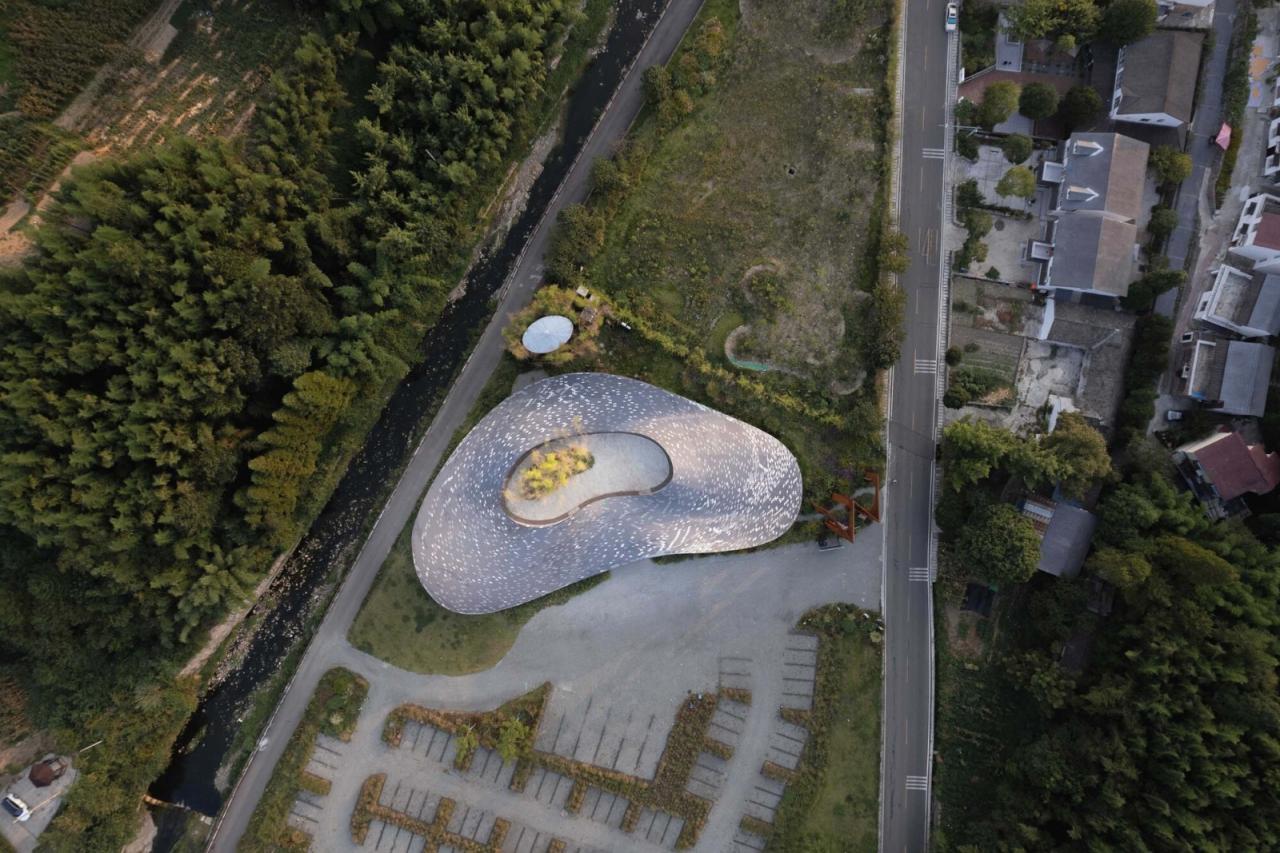 BIM建筑|柒村艺术设计中心 / 时地建筑