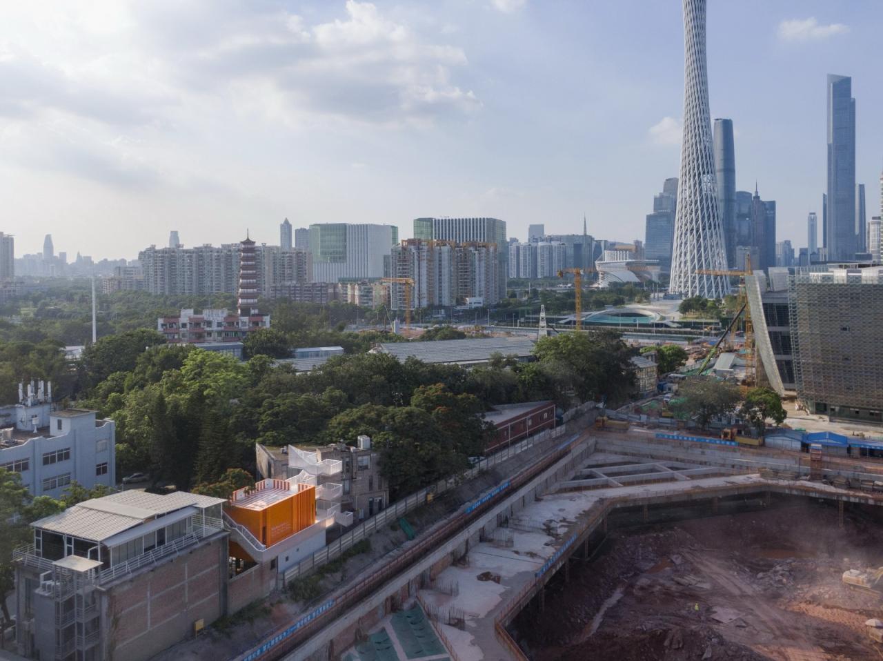 BIM建筑|工业遗址世界里的橙色糖果-未来社HOUSE / Wutopia Lab