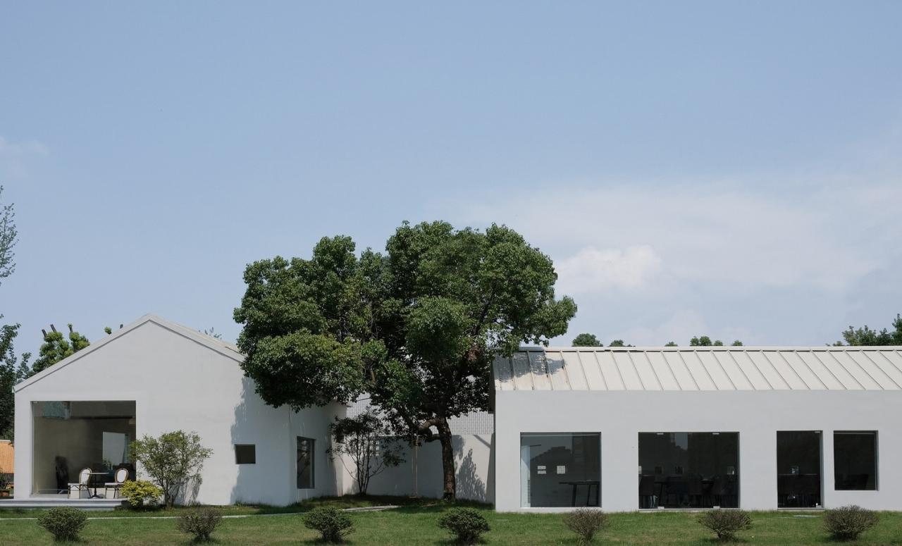 BIM建筑|乡亲们的院子餐厅 / 有点设计