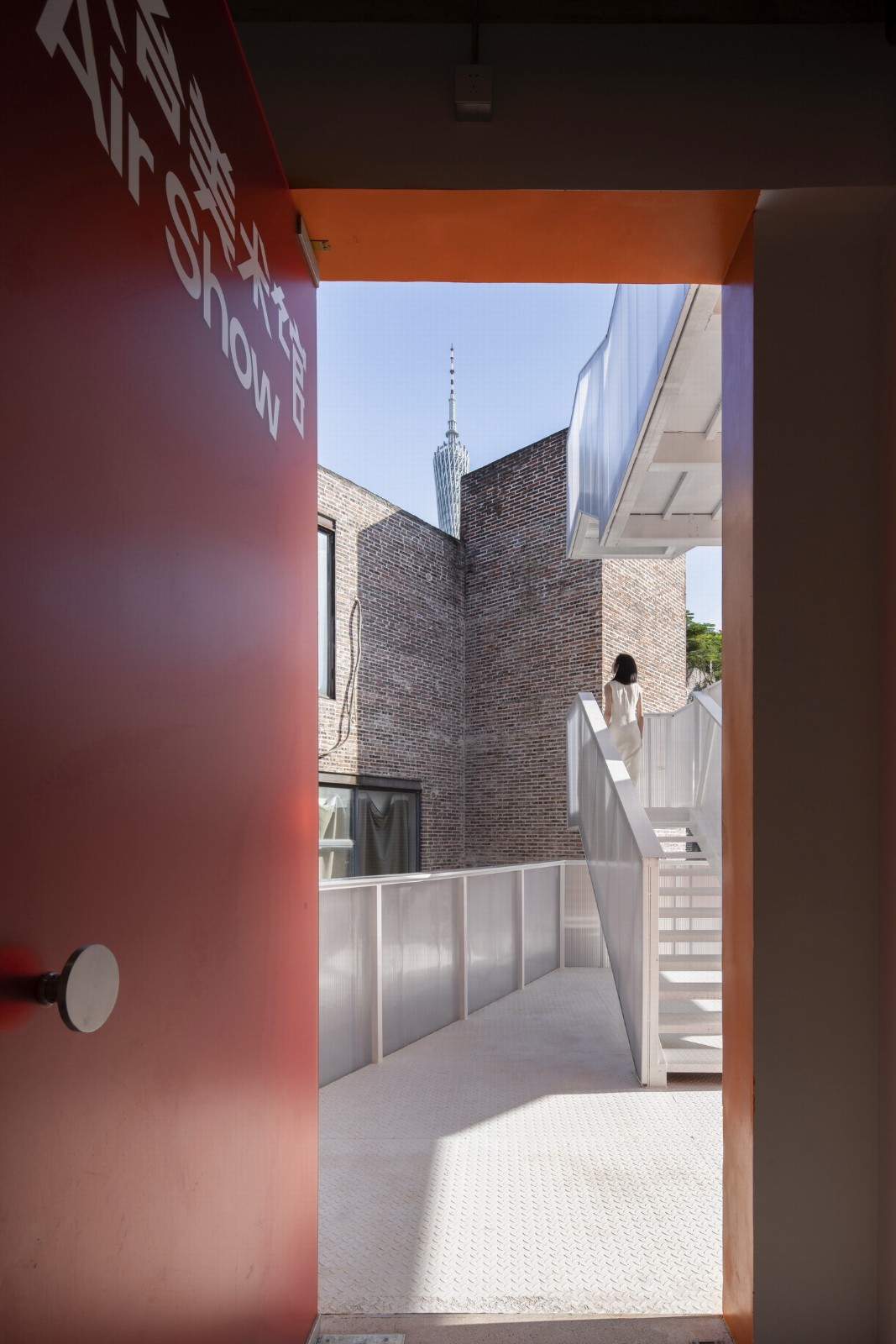 BIM建筑|工业遗址世界里的橙色糖果-未来社HOUSE / Wutopia Lab