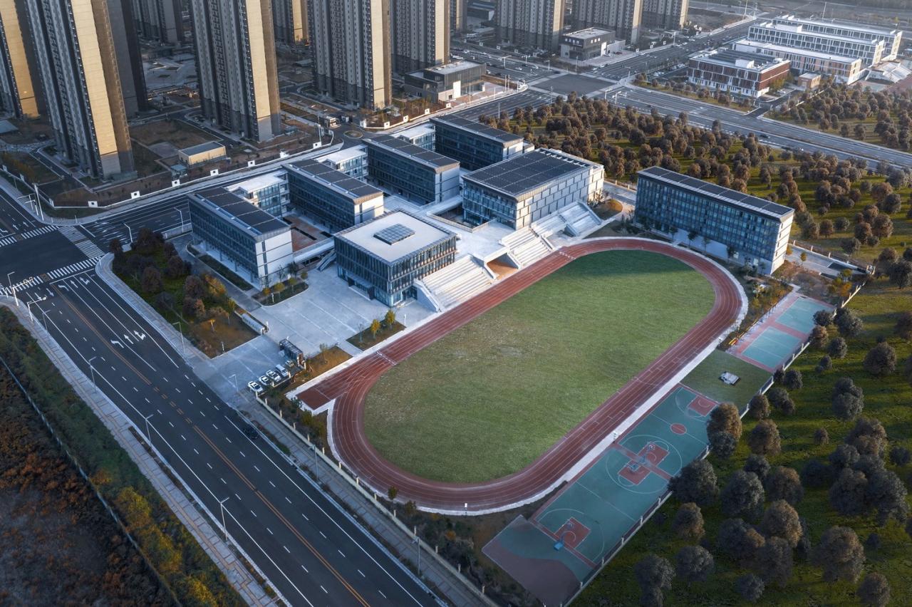 BIM建筑|郑州航空港第八安置区配套中学暨郑州第130中学 / 上海联创设计集团