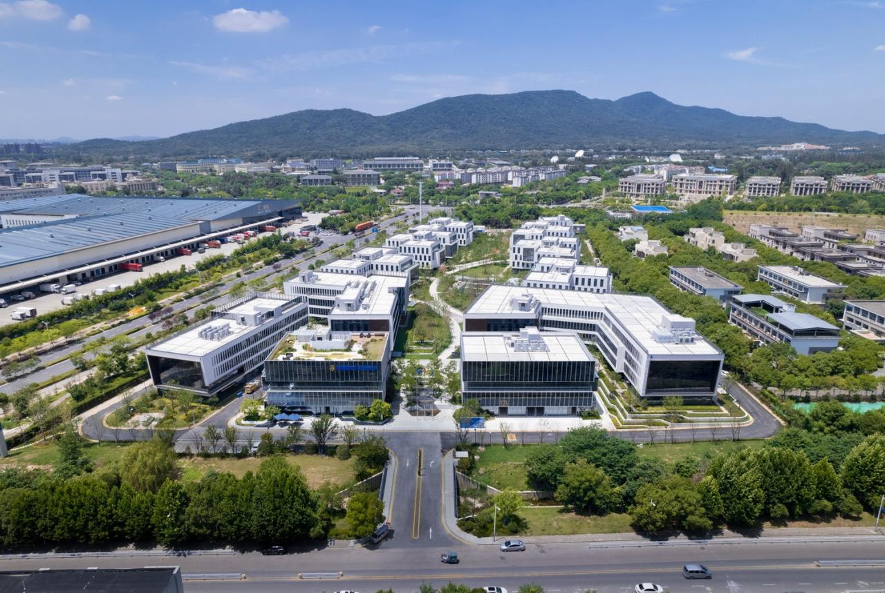 BIM建筑|南京紫金山麓首个AI人工智能产业载体 / 三益中国