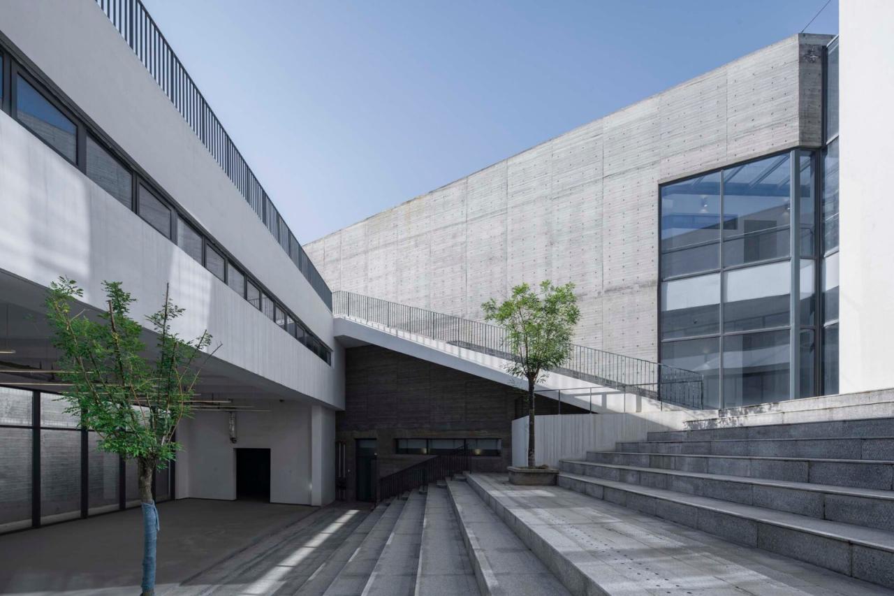 BIM建筑|友兰中学图艺综合楼 / WAU建筑事务所