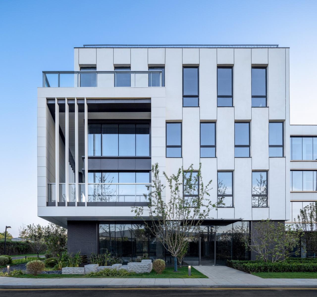 BIM建筑|南京紫金山麓首个AI人工智能产业载体 / 三益中国