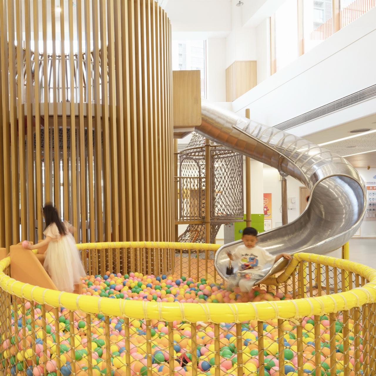 BIM建筑|这可能是小城幼儿园的天花板了：陕西安康高新第五幼儿园 / UUA建筑师事务所