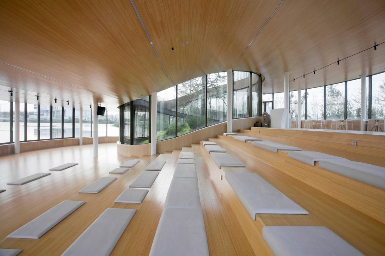 BIM建筑|湖畔剧场 / 禾下建筑社 + MADAM