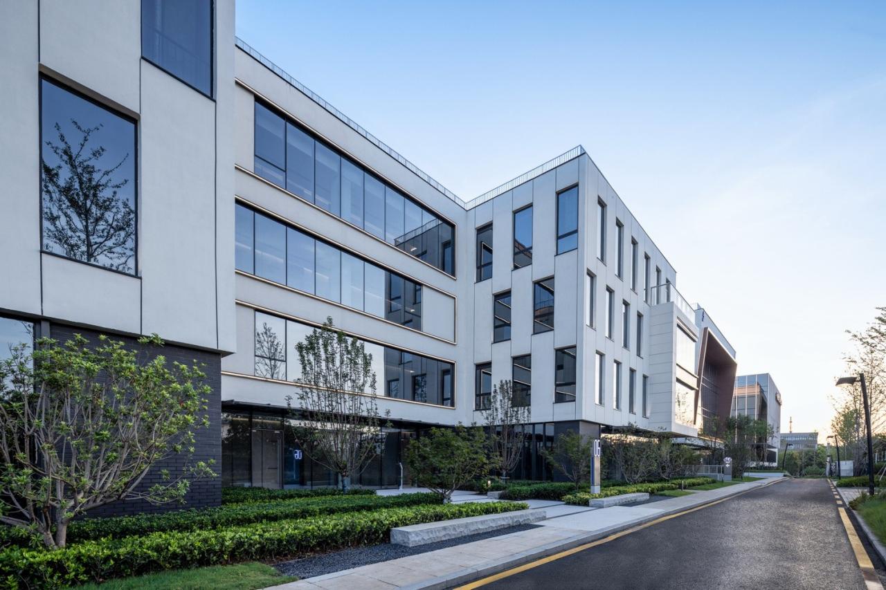 BIM建筑|南京紫金山麓首个AI人工智能产业载体 / 三益中国