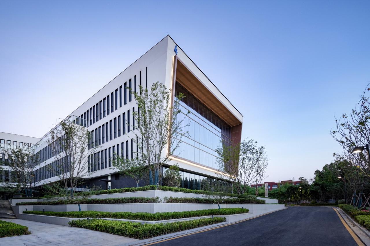 BIM建筑|南京紫金山麓首个AI人工智能产业载体 / 三益中国