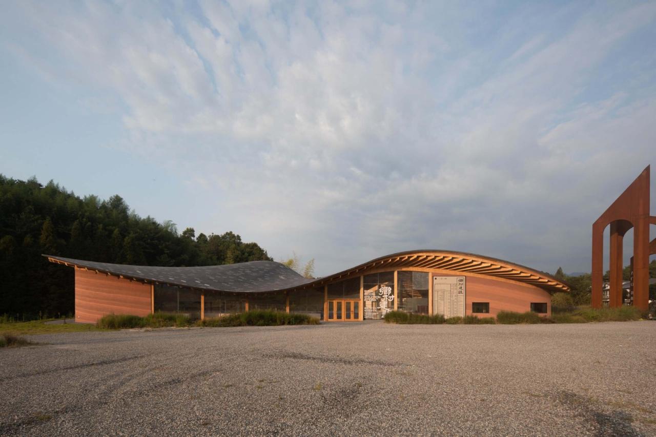 BIM建筑|柒村艺术设计中心 / 时地建筑